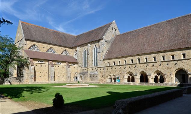 L'abbaye de l'Epau - Hôtel La Pommeraie - Hotel Le Mans - Hôtel La Pommeraie