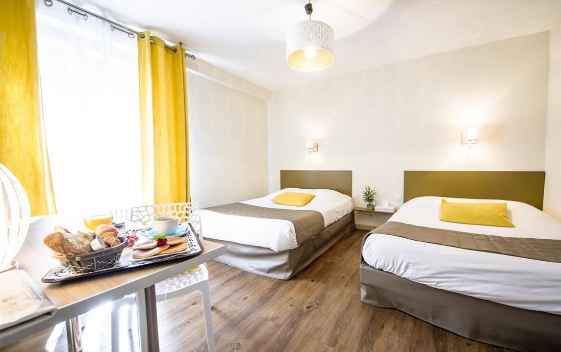 Chambre pour tout le famille au Mans - Hotel La Pommeraie - Hotel Le Mans - Hôtel La Pommeraie