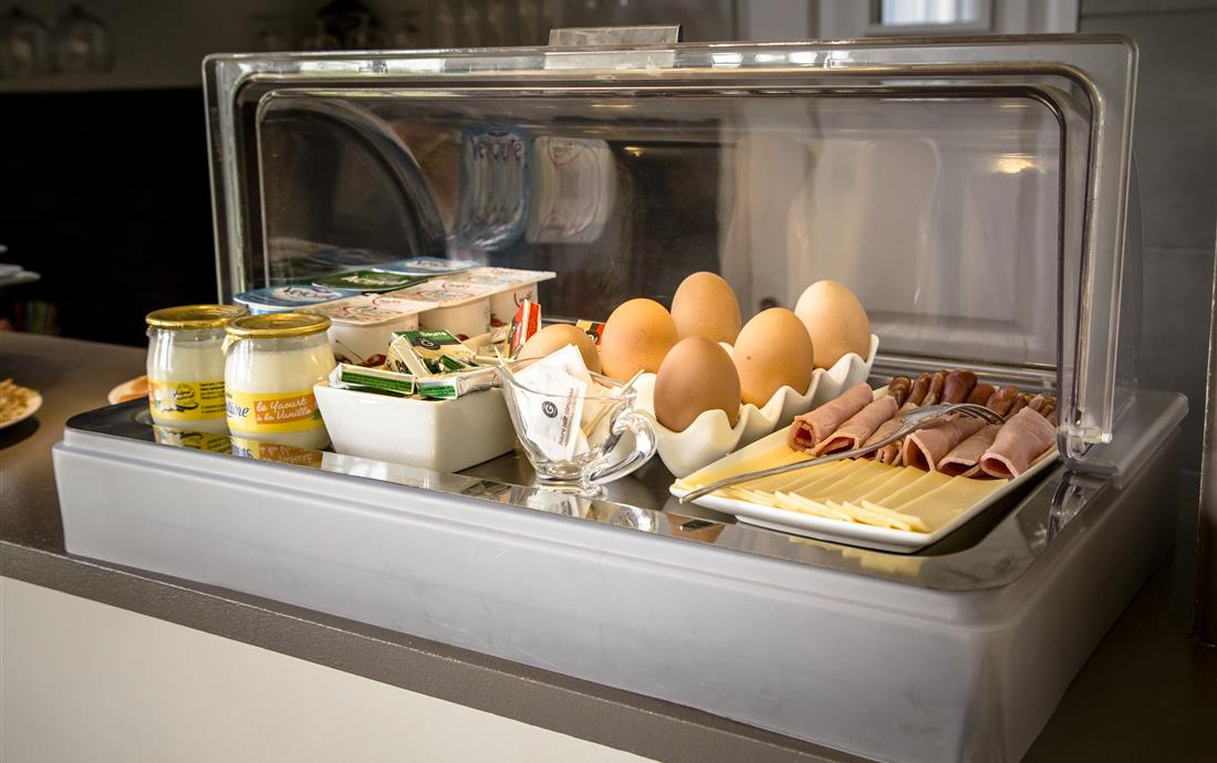 Hotel Le Mans avec petit dejeuner complet et équilibré - Hotel Le Mans - Hôtel La Pommeraie